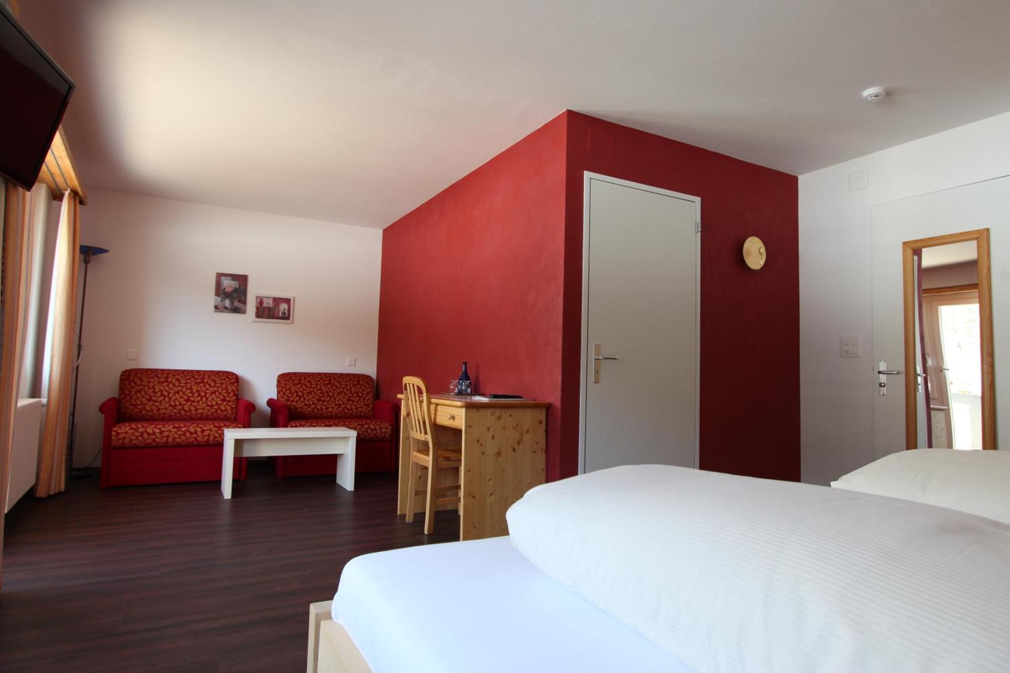 Hotel Al Rom Tschierv Camera foto